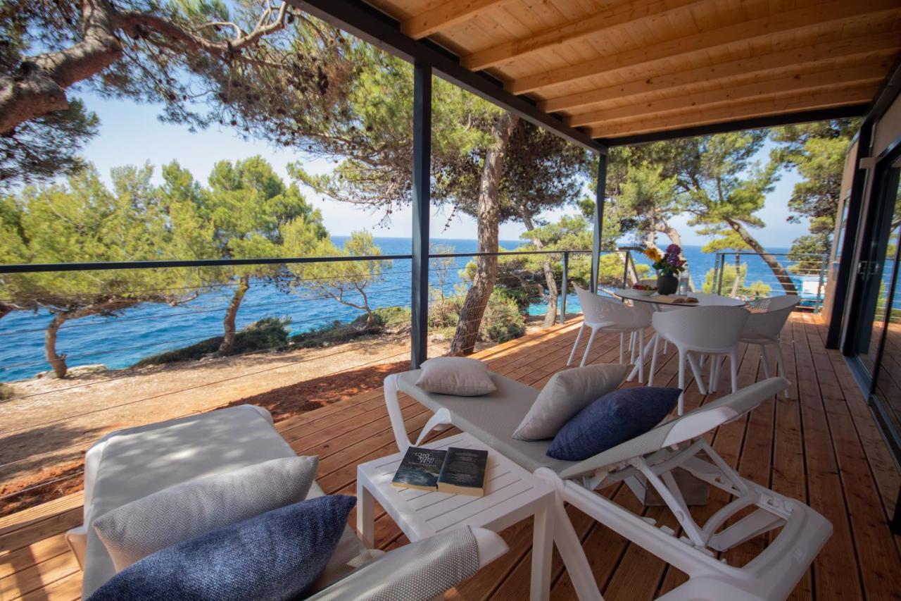 Camping Villa First Row To The Sea,1544922955:JPEG