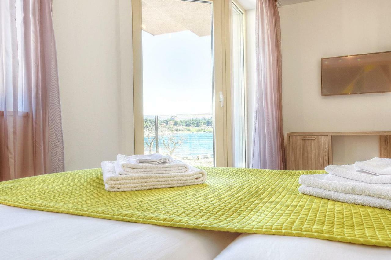 Zweibettzimmer mit Balkon